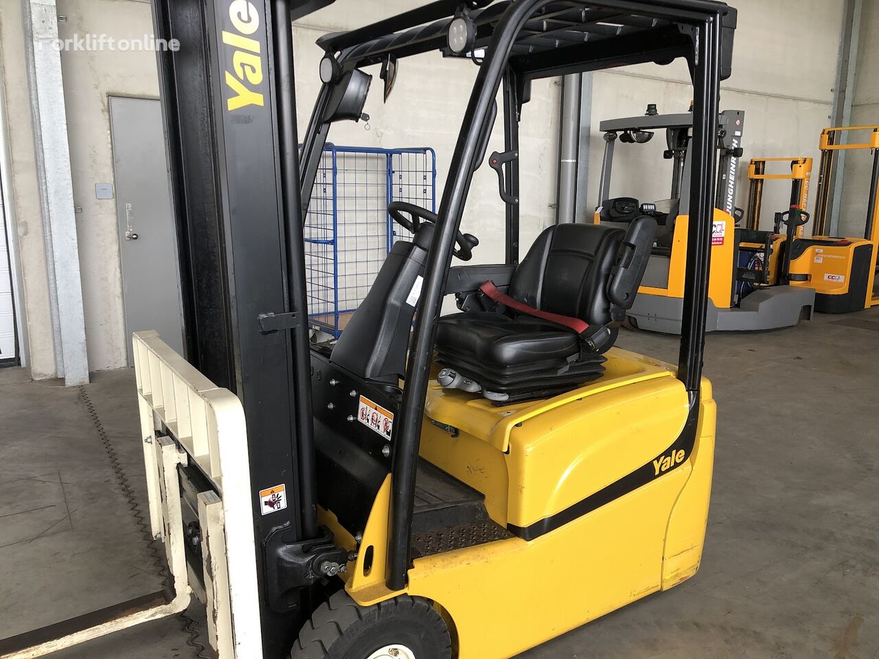 Yale ERP15VT electric forklift