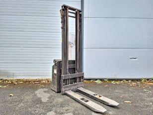 Mitsubishi SBP12N pallet stacker