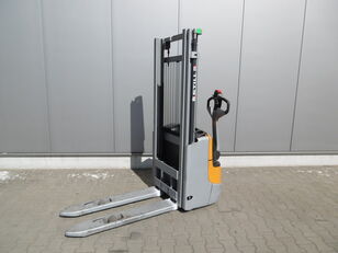 Still EXV 12 2013 pallet stacker